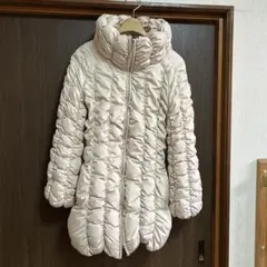 スーパービューティー ベージュ レース ビジュー ダウンジャケット 