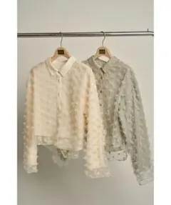 emmi フラワーチュールブラウス IVR