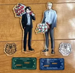 進撃の巨人　リヴァイ　エルヴィン　バースデーアクリルスタンド2点セット