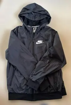 キッズLサイズ　Nike ブラック フード付きジャケット