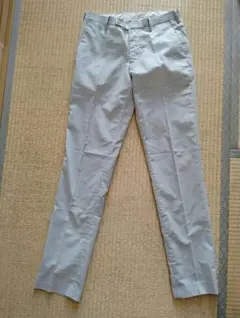 ユニクロ　メンズ　スラックス