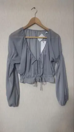 新品■ショート丈リボン付きシアーブラウス　ブルーMサイズ