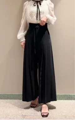 snidel ハイウエストサイドプリーツワイドパンツ
