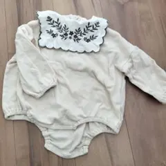 tête à tête 刺繍付きロンパース 80