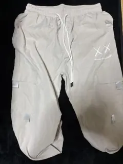 ベージュ カーゴパンツ ウエストゴム