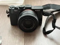SONY Cyber-shot DSC-RX1 本体のサムネイル