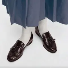 タッセル付きローファー　ダークブラウン