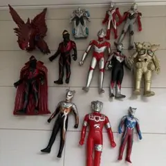 ウルトラマンフィギュアセット　12体