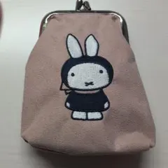 m*e様 ミッフィー刺繍ポーチ