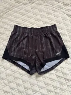 Reebok LES MILLS トレーニングショーツ　レディース　2in1のサムネイル