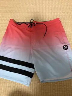 【新品】Hurley PHANTOM 水着 32 定価9680円(税込)