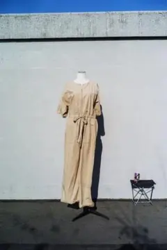 メヤメ　オールインワンMEYAME ベージュ