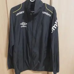umbro ブラック ナイロンジャケット