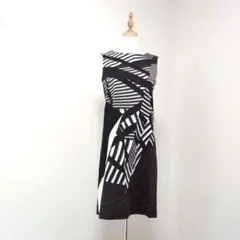 PINORE ノースリーブワンピース 黒 M きれいめ 上品 美ラインのサムネイル
