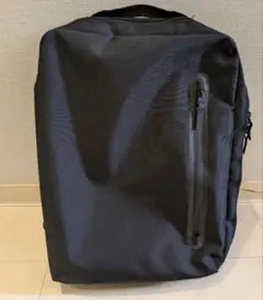 ユニクロ　3WAY ビジネスバッグ バックパックのサムネイル