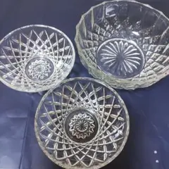 昭和レトロ　切孑　ガラスポウル １コ　小鉢 ２コのサムネイル