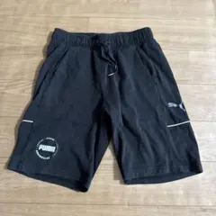 160 PUMA ブラック ハーフパンツ
