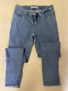 リーバイス スキニーデニム　711