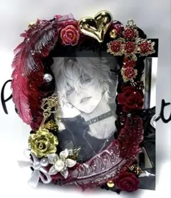 トレカデコ赤黒ホイップデコ硬質ケースデコ羽根薔薇ゴールドチャームy2k推し活