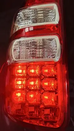 2025年最新】70 VOXY 純正 テールの人気アイテム - メルカリ