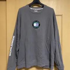 TOMMY JEANS グレー スウェット　トレーナーのサムネイル