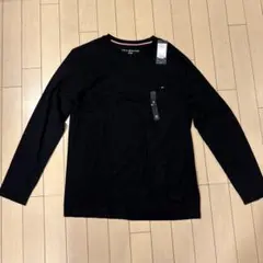 新品！TOMMY HILFIGER トミーヒルフィガー ブラック ロングTシャツ