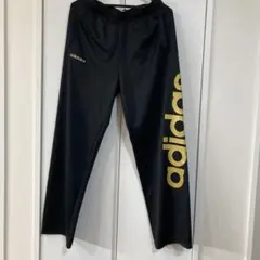 adidas ブラック ジャージ ゴールドロゴ