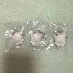 サンリオ　ふわふわスノー　　めじるしアクセサリー　ポチャッコ　ガチャガチャ　3点