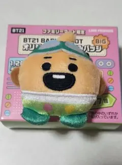 BT21 オリジナルぬいぐるみバッジ　ファミリーマート限定　shooky