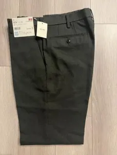 ユニクロ 感動パンツ スーツ