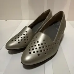 美品 未使用✴︎fitfit ブレスカットパンブニーカーウェッジソールゴールド
