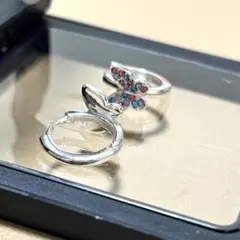 新品未使用✨バタフライピアス　蝶々　虹色　カラフル　揺れない