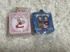 サンリオ クッキー缶チャーム マロンクリーム＆ザボードビルデュオ2個セット