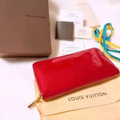 ヴィトン ヴェルニ 長財布ジッピーウォレット　レッド赤 LOUISVUITTON