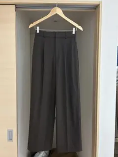 UNIQLO タックワイドパンツ ダークブラウン 469854