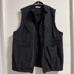 poik round pocket zip up vest ナイロン　ベスト　黒
