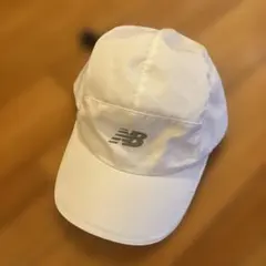 New Balance キャップ ホワイトのサムネイル