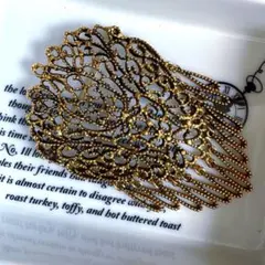 ゴールド レース風 ブローチ