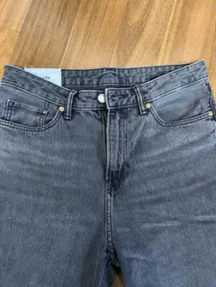 H&M Loose fit 31/30 メンズデニム　ルーズフィット