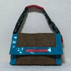 Item thumbnail for item 793b4da9-27b3-41db-881b-95490bae1326