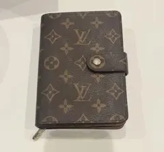 Louis Vuitton モノグラム 二つ折り財布 手帳型のサムネイル