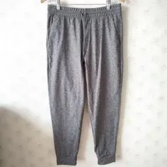 ☆UNIQLO ユニクロ ウルトラストレッチアクティブジョガーパンツ グレーМ☆