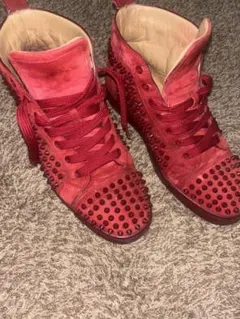 Christian Louboutin赤スニーカー