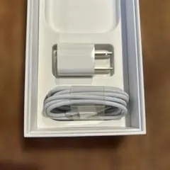 【純正】【新品】Apple iPhone 6s 充電器とUSBケーブルセット