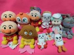 マ*0様 アンパンマン　どきんちゃん　カレーパンマン　ほか１０体【新品・在庫処分
