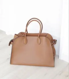 2026年最新】THE ROW バッグ マルゴー15の人気アイテム - メルカリ