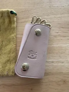 イルビゾンテ レザーキーケース 4連