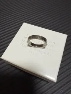 Maison Margiela ナンバーリングのサムネイル