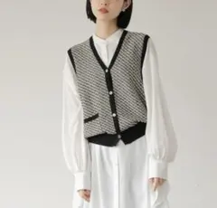 LOWRYS FARM レトロ柄 ニットベスト Vネック レイヤード 人気 美品