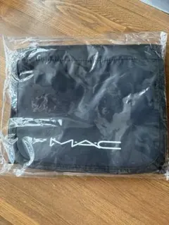 新品　MAC ノベルティ　メイクポーチのサムネイル